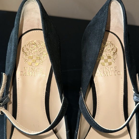 VINCE CAMUTO Mary Jane Heels - Picture 6 of 13